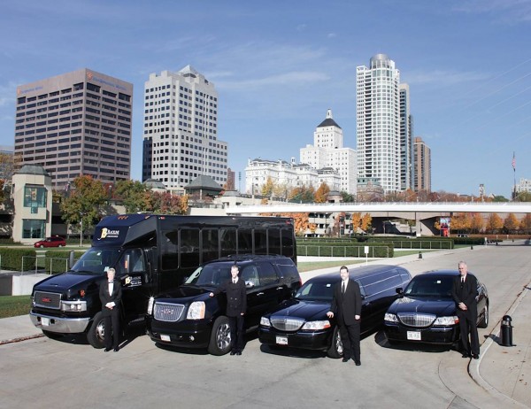 Professionally Chauffeured Limousine Transportation for Group Events